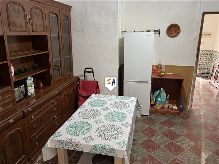 Image No.8-3 Bed House for sale
