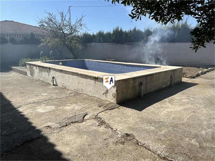 Image No.12-3 Bed Farmhouse for sale