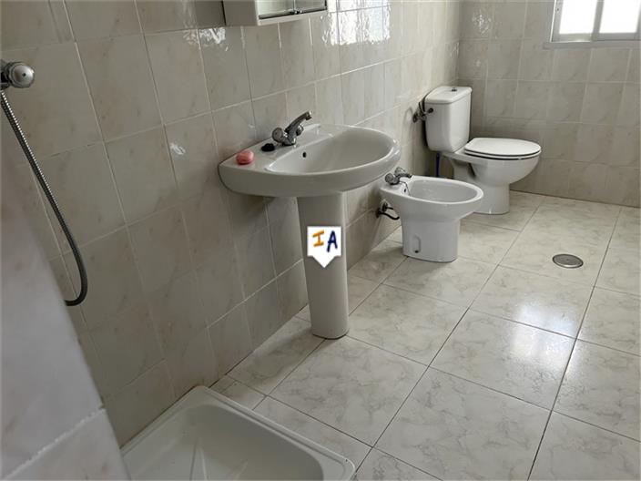 Image No.15-5 Bed Farmhouse for sale