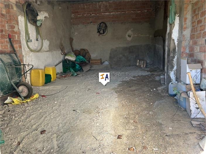 Image No.17-5 Bed Farmhouse for sale