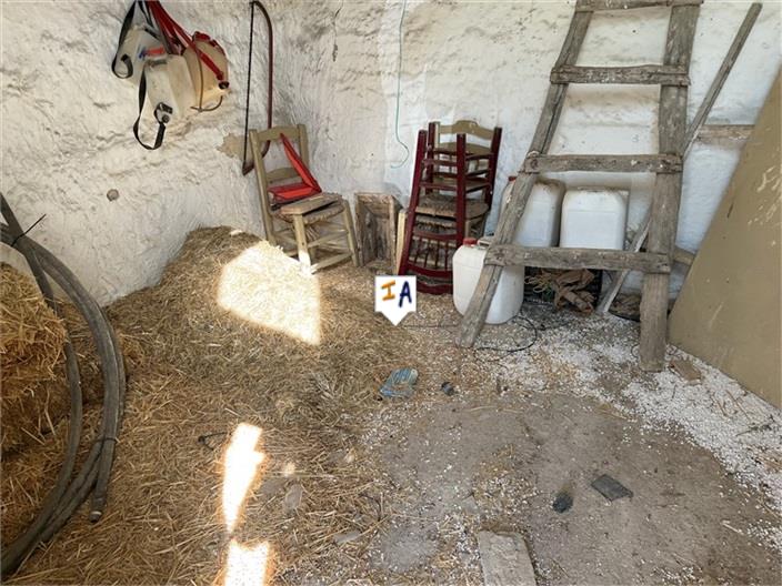 Image No.9-5 Bed Farmhouse for sale