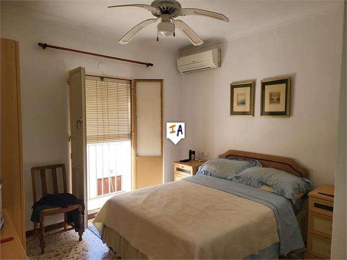 Image No.4-3 Bed House for sale