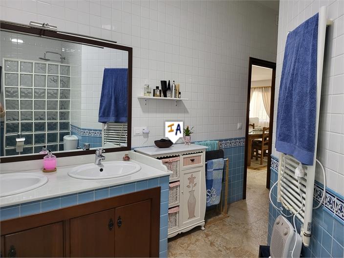 Image No.12-Villa de 3 chambres à vendre à Iznájar