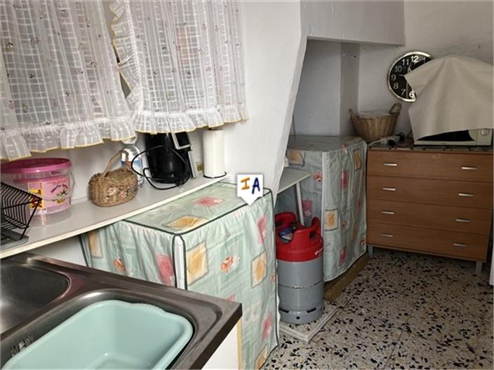 Image No.6-3 Bed House for sale