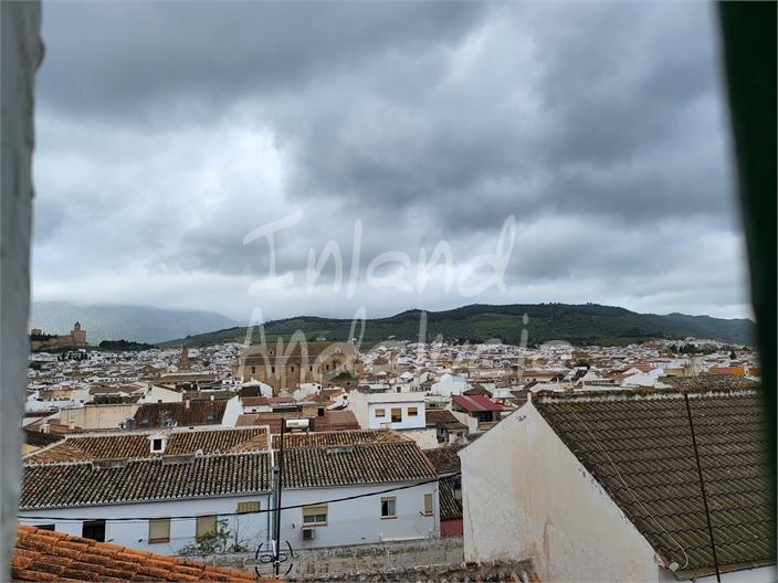 Image No.17-3 Bed House for sale