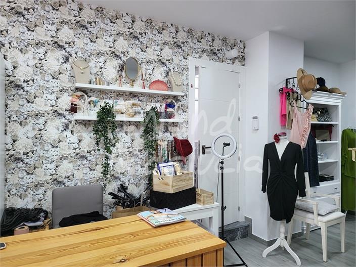 Image No.14-3 Bed House for sale