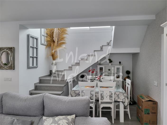 Image No.4-3 Bed House for sale