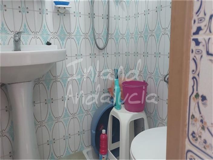 Image No.6-2 Bed House for sale