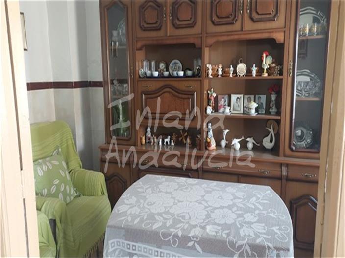 Image No.10-2 Bed House for sale