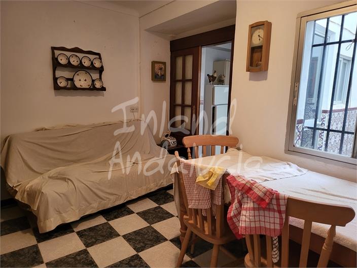 Image No.9-3 Bed House for sale