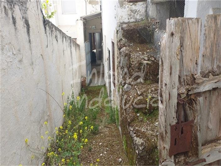 Image No.3-4 Bed House for sale