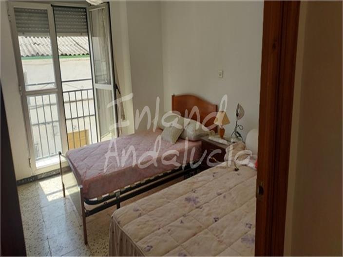 Image No.5-3 Bed House for sale