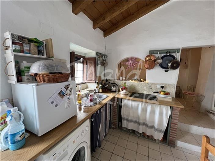 Image No.3-1 Bed House for sale