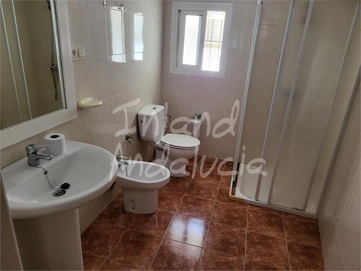 Image No.11-4 Bed House for sale