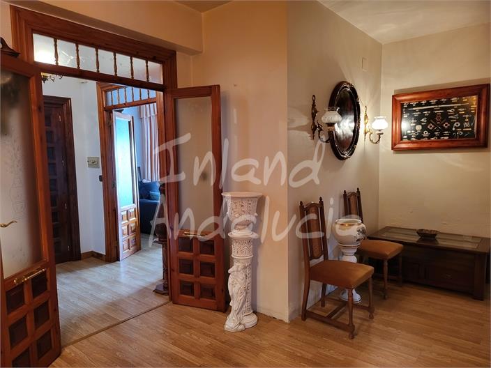 Image No.9-5 Bed Property for sale