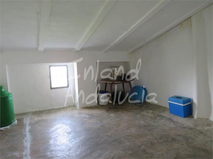 Image No.13-5 Bed Farmhouse for sale