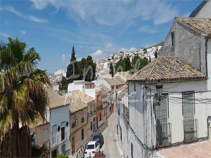 Image No.14-2 Bed House for sale