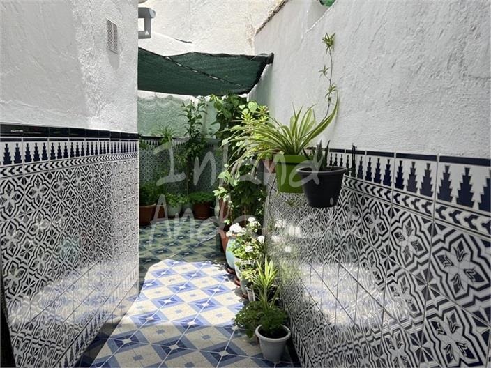 Image No.4-3 Bed House for sale