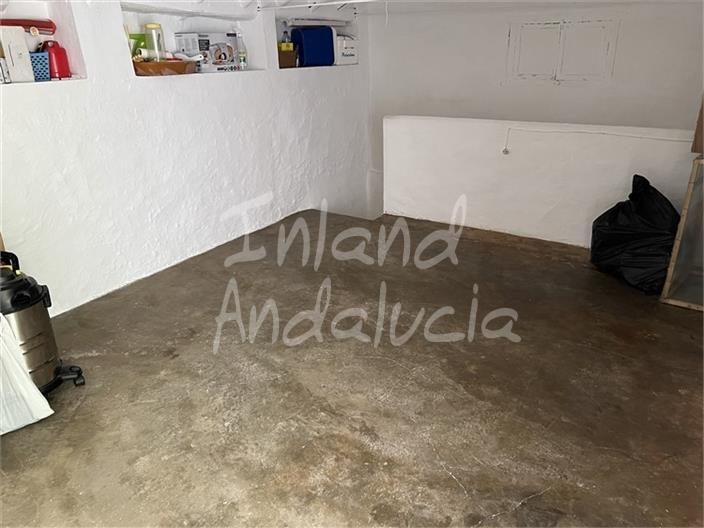 Image No.9-3 Bed House for sale