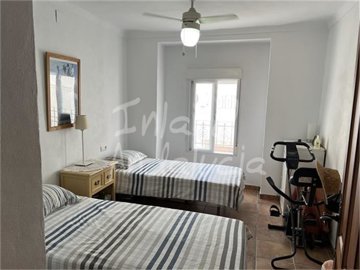 th617310