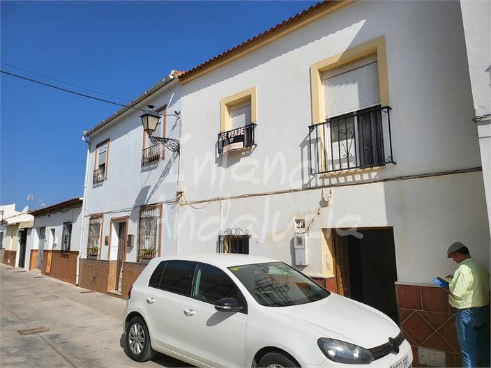 Bobadilla, House