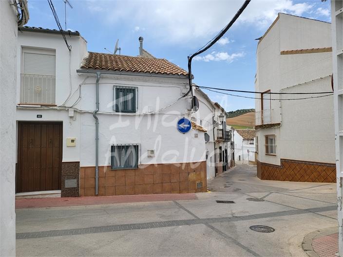 Pruna, House