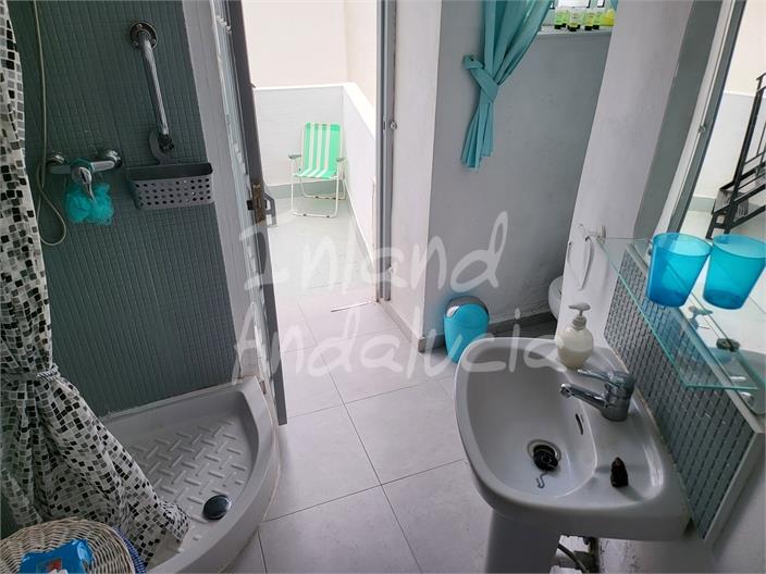 Image No.11-1 Bed House for sale