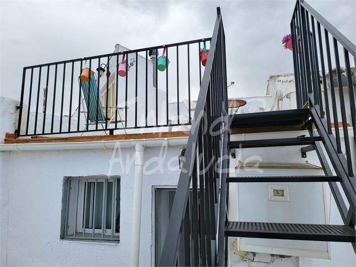 Image No.14-1 Bed House for sale