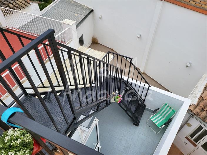 Image No.15-1 Bed House for sale