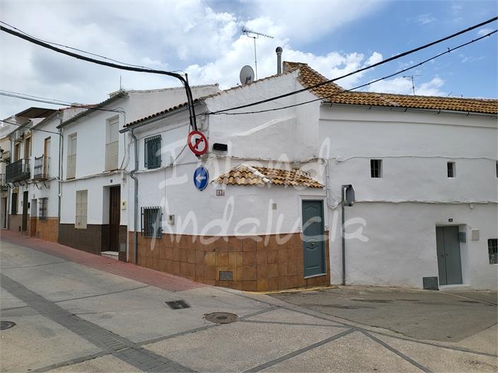 Image No.17-1 Bed House for sale