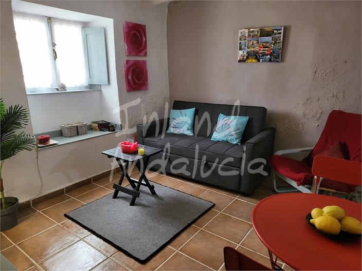 Image No.4-1 Bed House for sale