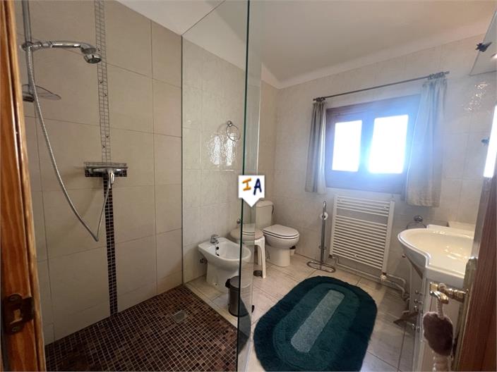 Image No.11-5 Bed Villa for sale