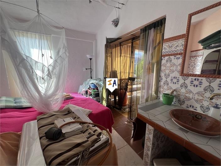 Image No.12-5 Bed Villa for sale