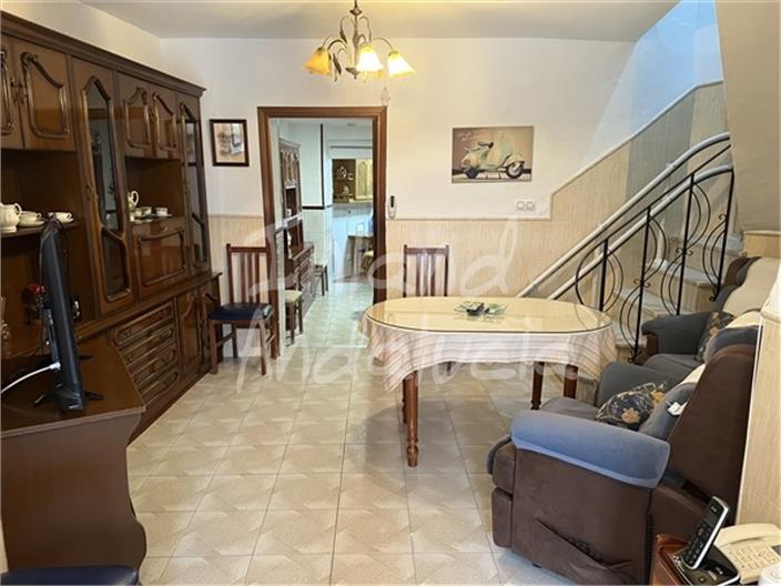 Image No.7-2 Bed House for sale