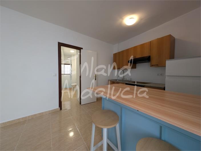 Image No.12-3 Bed House for sale