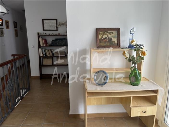 Image No.4-4 Bed Farmhouse for sale