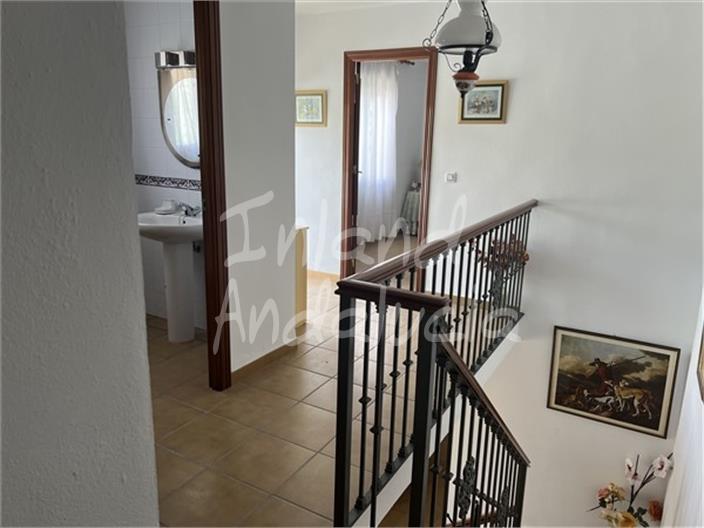 Image No.6-4 Bed Farmhouse for sale