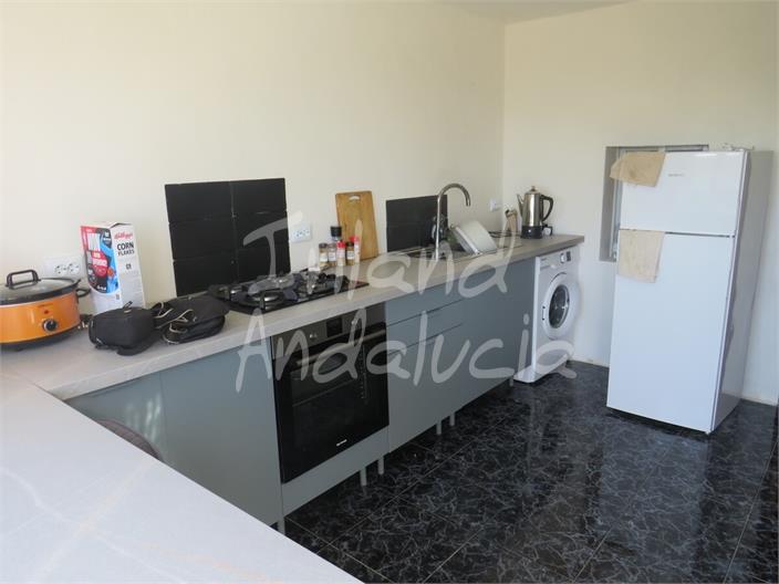 Image No.5-4 Bed House for sale