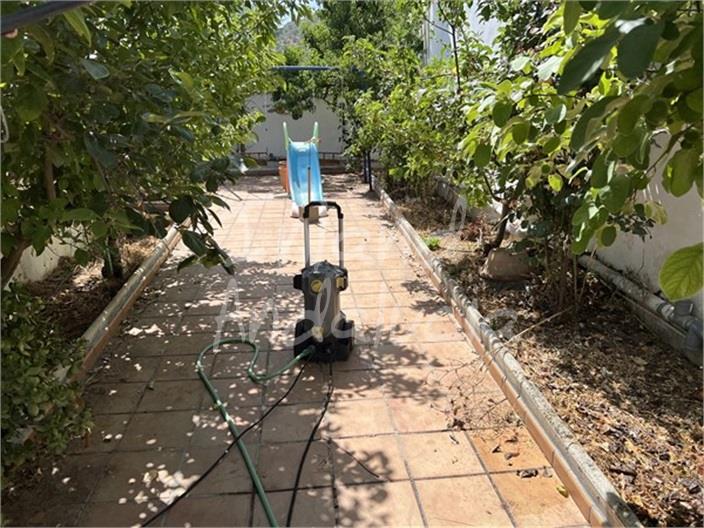 Image No.16-5 Bed House for sale