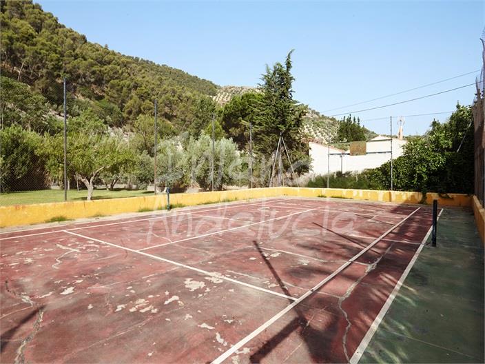 Image No.15-7 Bed Villa for sale