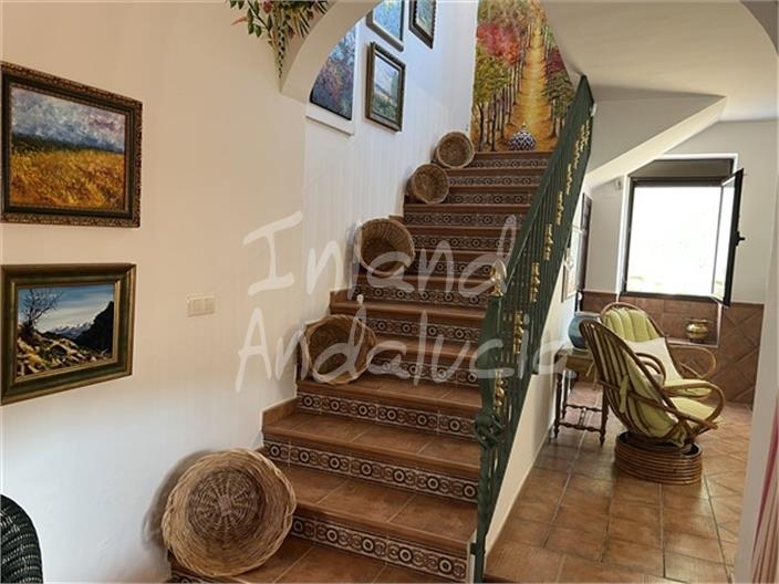 Image No.13-5 Bed House for sale