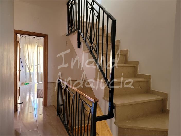 Image No.13-4 Bed House for sale