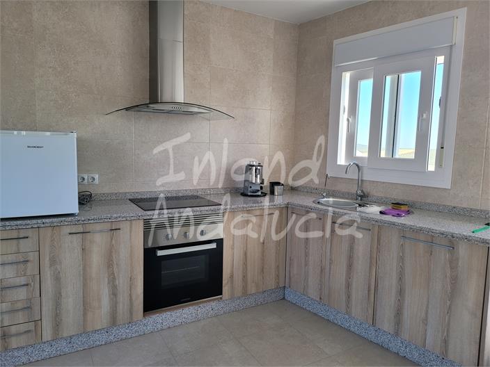 Image No.6-4 Bed House for sale