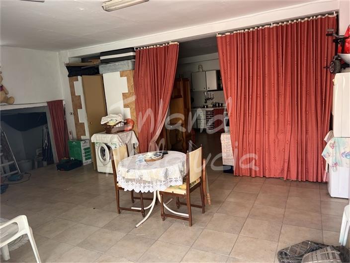 Image No.12-4 Bed House for sale