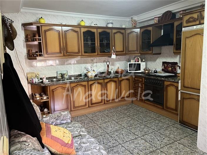 Image No.4-4 Bed House for sale