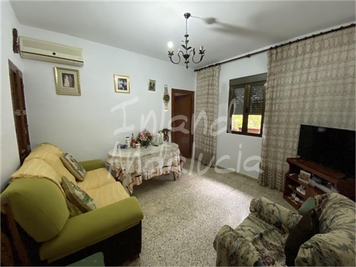 Image No.11-4 Bed House for sale