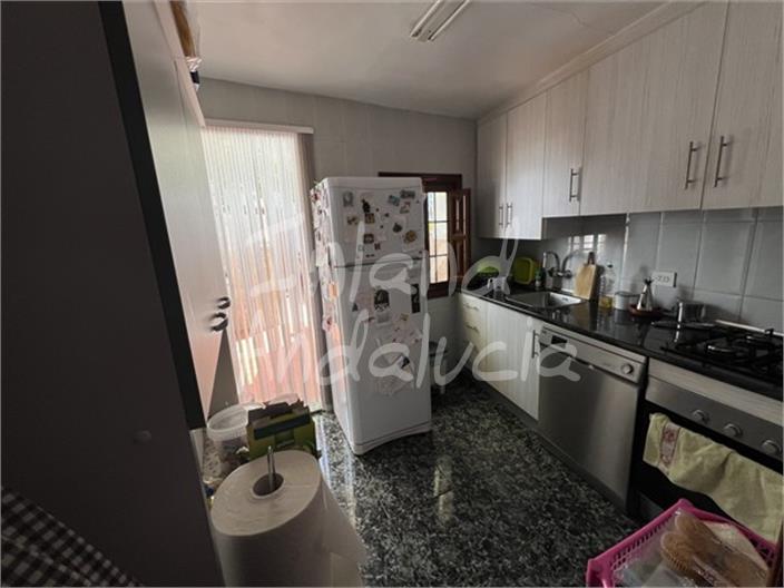 Image No.10-4 Bed House for sale