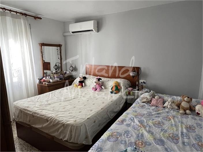 Image No.13-4 Bed House for sale