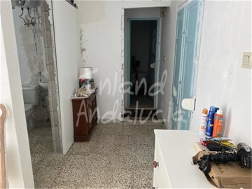 th621811