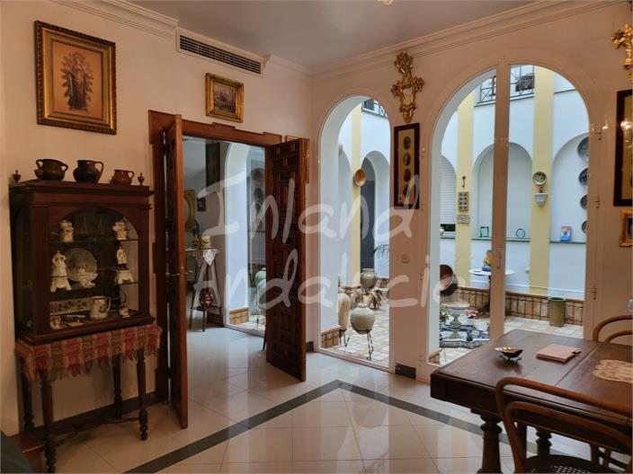 Image No.10-5 Bed House for sale